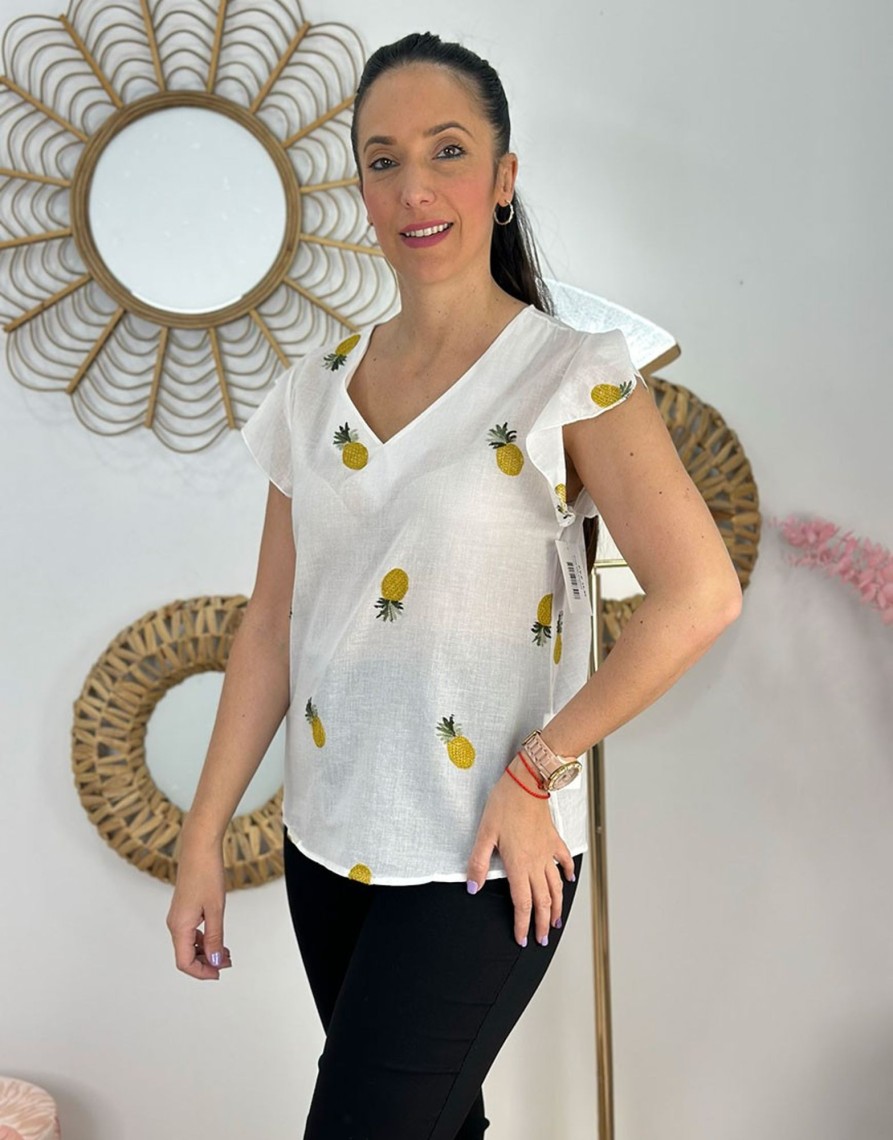 QUINCE MODAS Blusa Pina Bordada | Camisas Y Tops